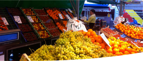De marktkraam van Zwerwer's fruit